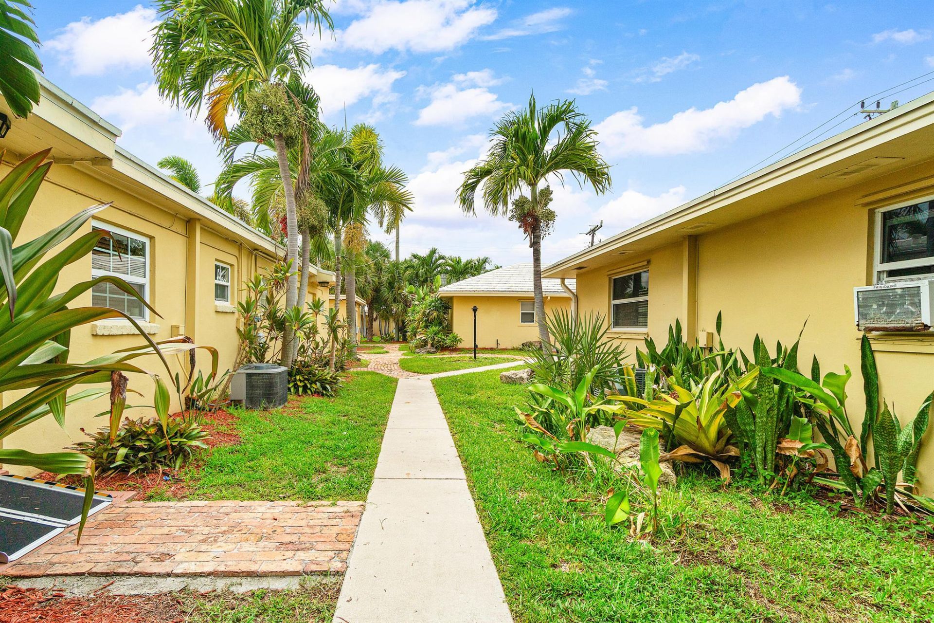 2637 W West Way, Unit A, Riviera Beach, FL 33404 Photo