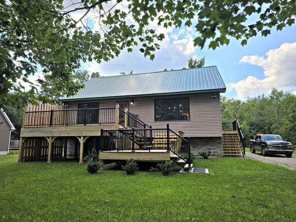 17796 S Daisys Way, Kinross, MI 49752