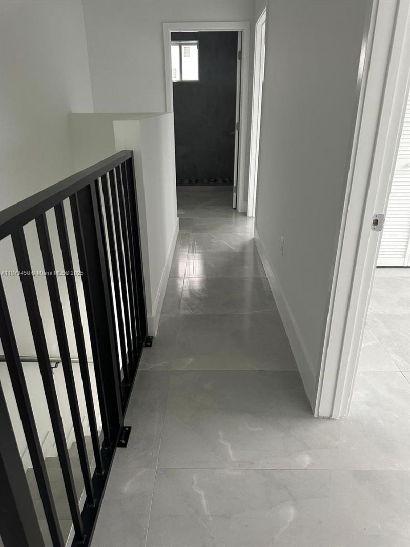 723 NW 19th Ave, Unit B, Fort Lauderdale, FL 33311 Photo