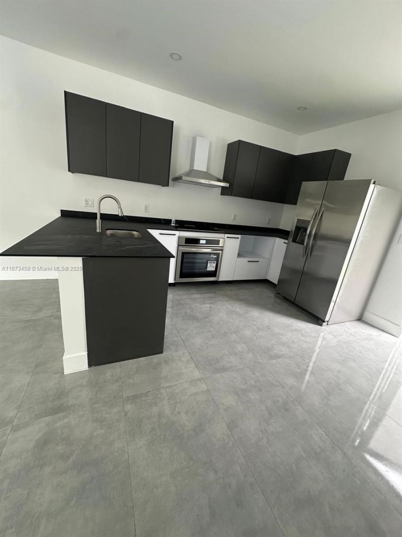 723 NW 19th Ave, Unit B, Fort Lauderdale, FL 33311 Photo