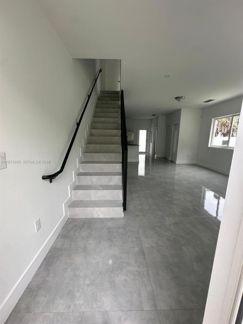 723 NW 19th Ave, Unit B, Fort Lauderdale, FL 33311 Photo