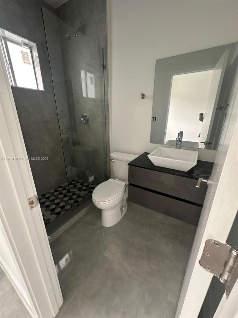 723 NW 19th Ave, Unit B, Fort Lauderdale, FL 33311 Photo