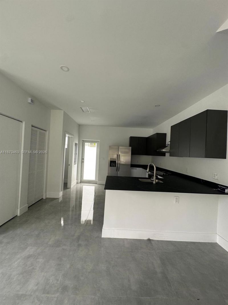 723 NW 19th Ave, Unit A, Fort Lauderdale, FL 33311 Photo