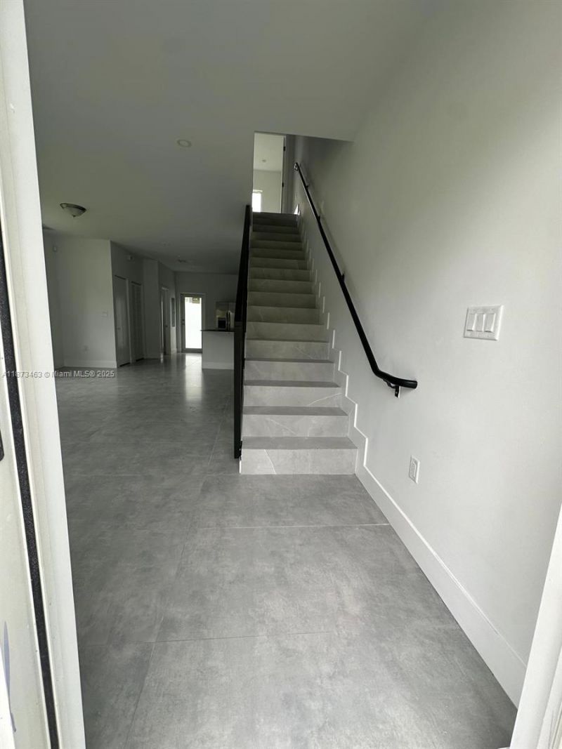 723 NW 19th Ave, Unit A, Fort Lauderdale, FL 33311 Photo