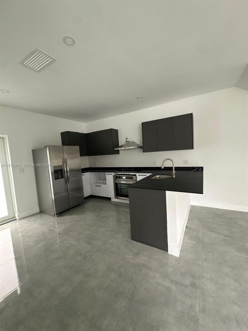 723 NW 19th Ave, Unit A, Fort Lauderdale, FL 33311 Photo