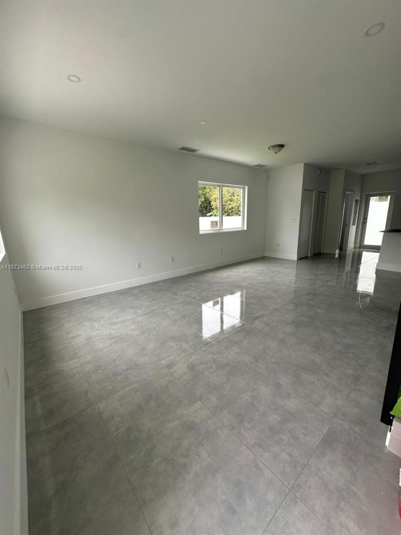 723 NW 19th Ave, Unit A, Fort Lauderdale, FL 33311 Photo