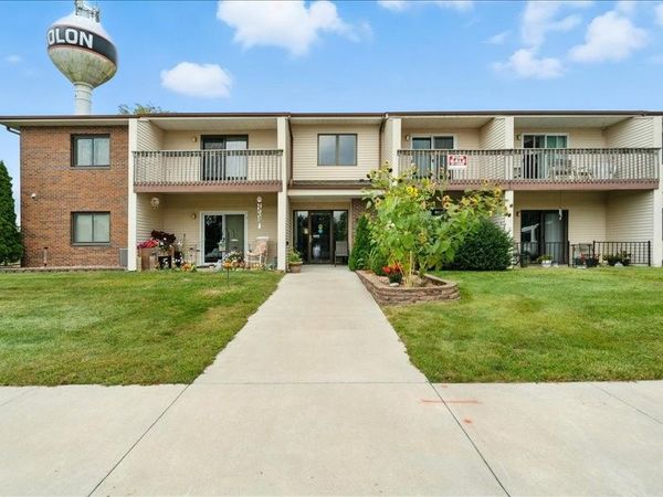 730 S Market Street, Unit 24, Solon, IA 52333