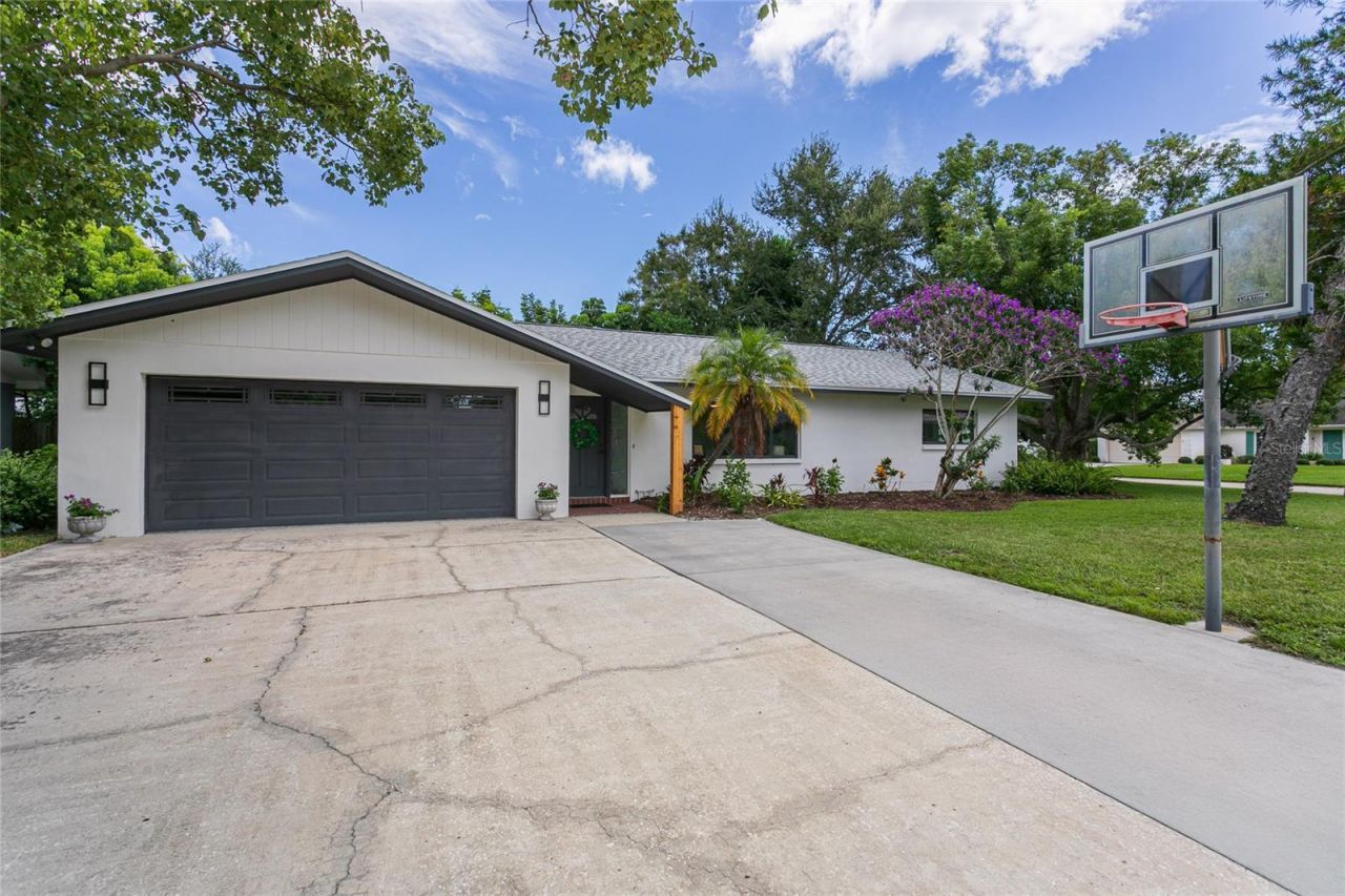 947 Sousa Drive, Largo, FL 33771 Photo