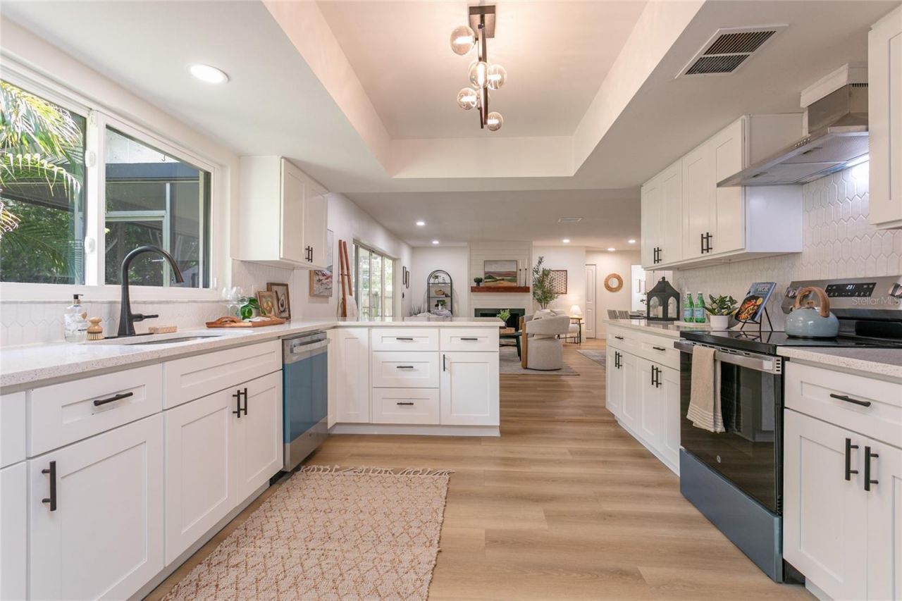 947 Sousa Drive, Largo, FL 33771 Photo