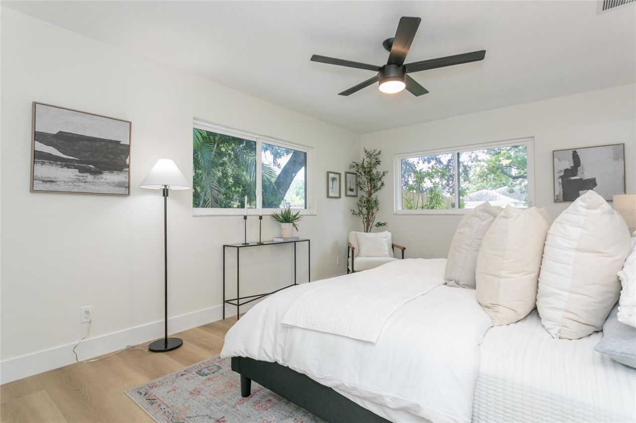 947 Sousa Drive, Largo, FL 33771 Photo