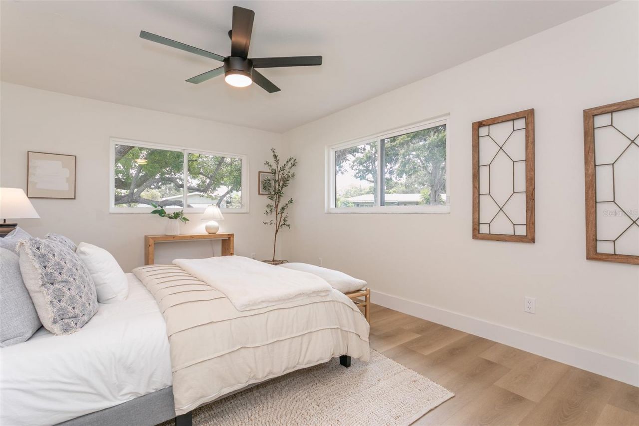 947 Sousa Drive, Largo, FL 33771 Photo