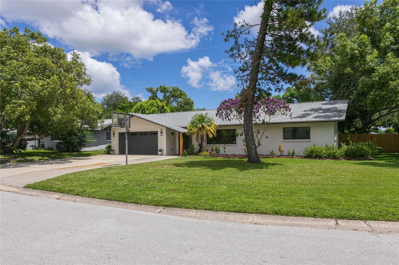 947 Sousa Drive, Largo, FL 33771 Photo