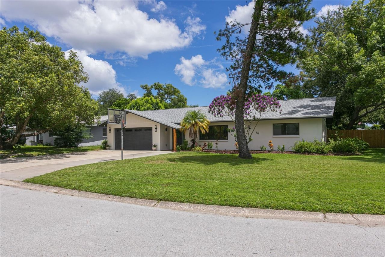 947 Sousa Drive, Largo, FL 33771 Photo