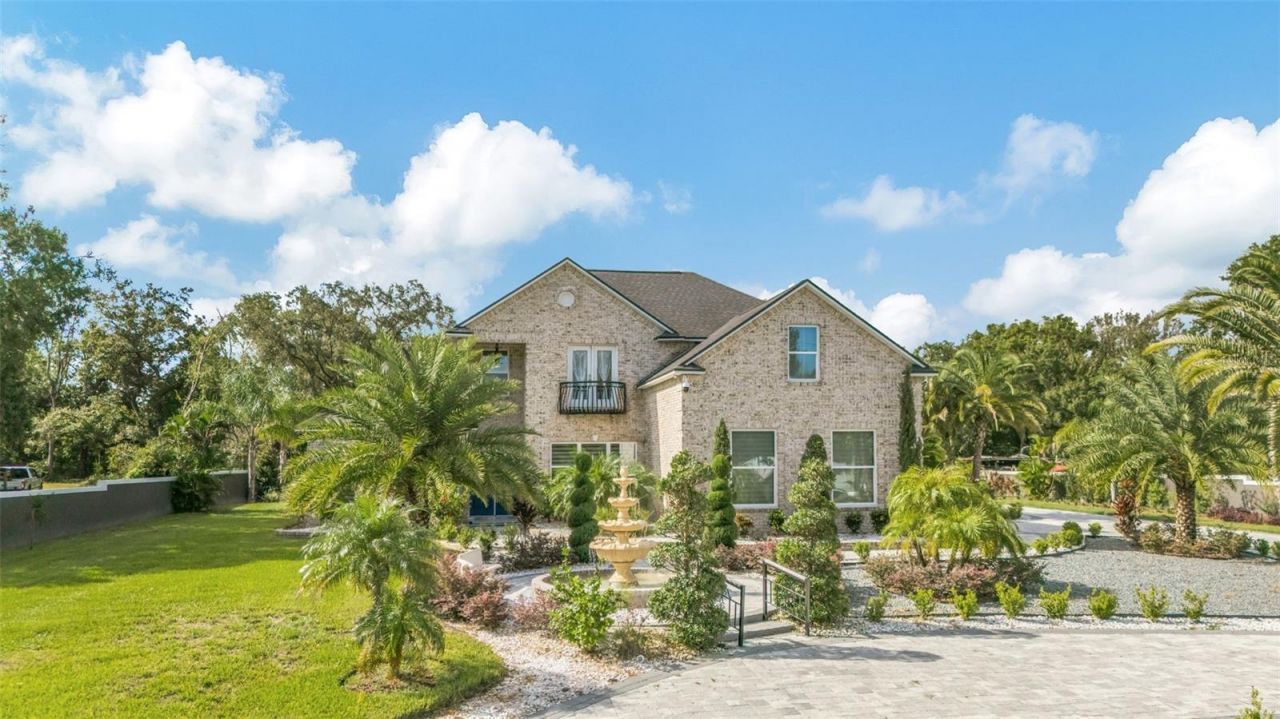 416 W Socrum Loop Road, Lakeland, FL 33809 Photo