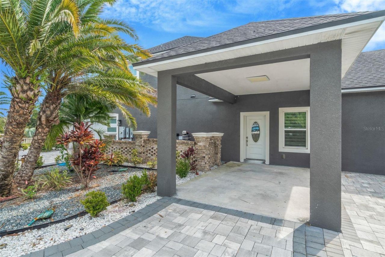 416 W Socrum Loop Road, Lakeland, FL 33809 Photo