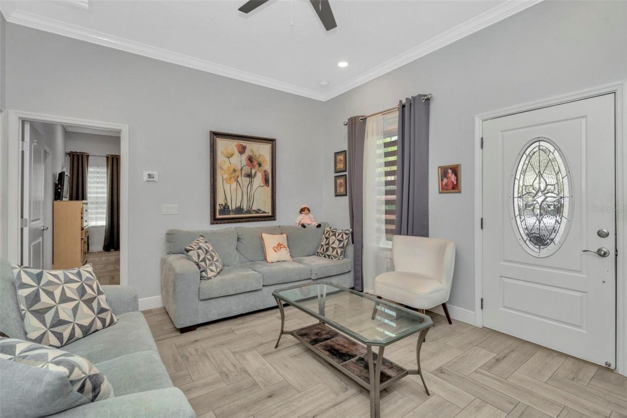 416 W Socrum Loop Road, Lakeland, FL 33809 Photo