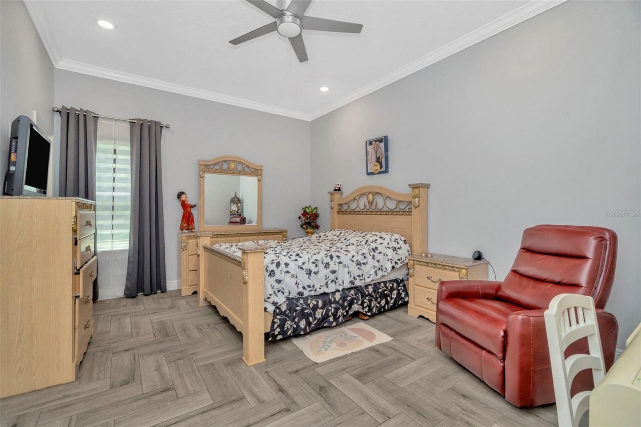 416 W Socrum Loop Road, Lakeland, FL 33809 Photo