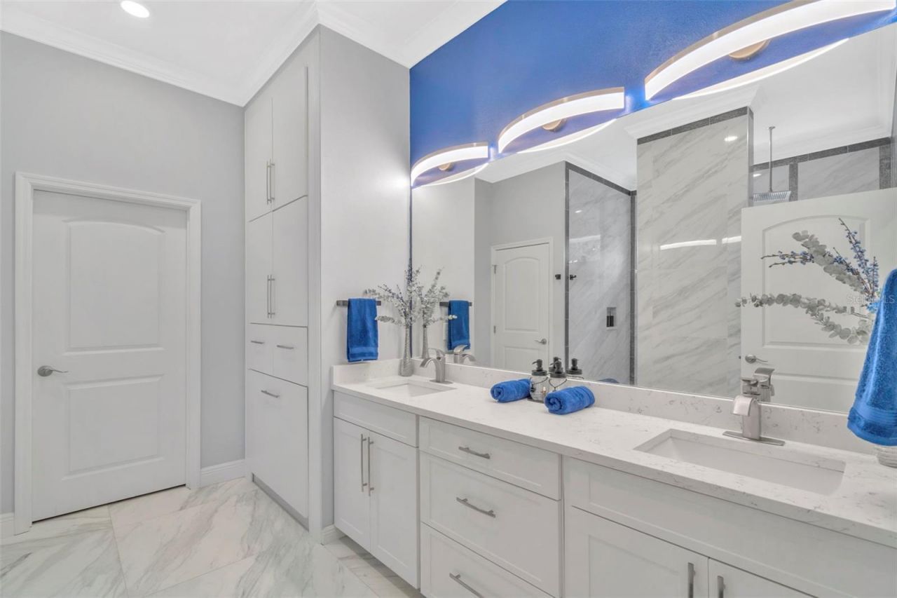 416 W Socrum Loop Road, Lakeland, FL 33809 Photo