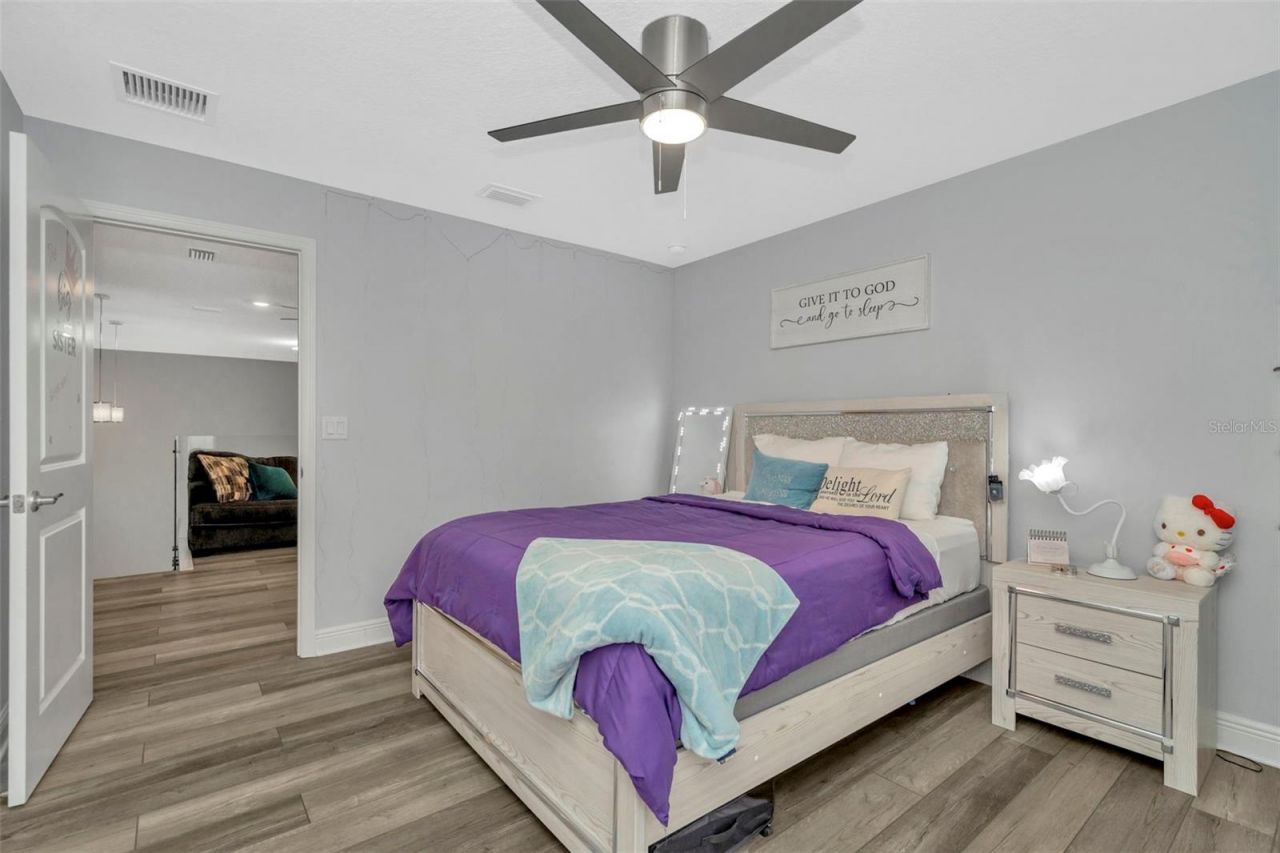 416 W Socrum Loop Road, Lakeland, FL 33809 Photo