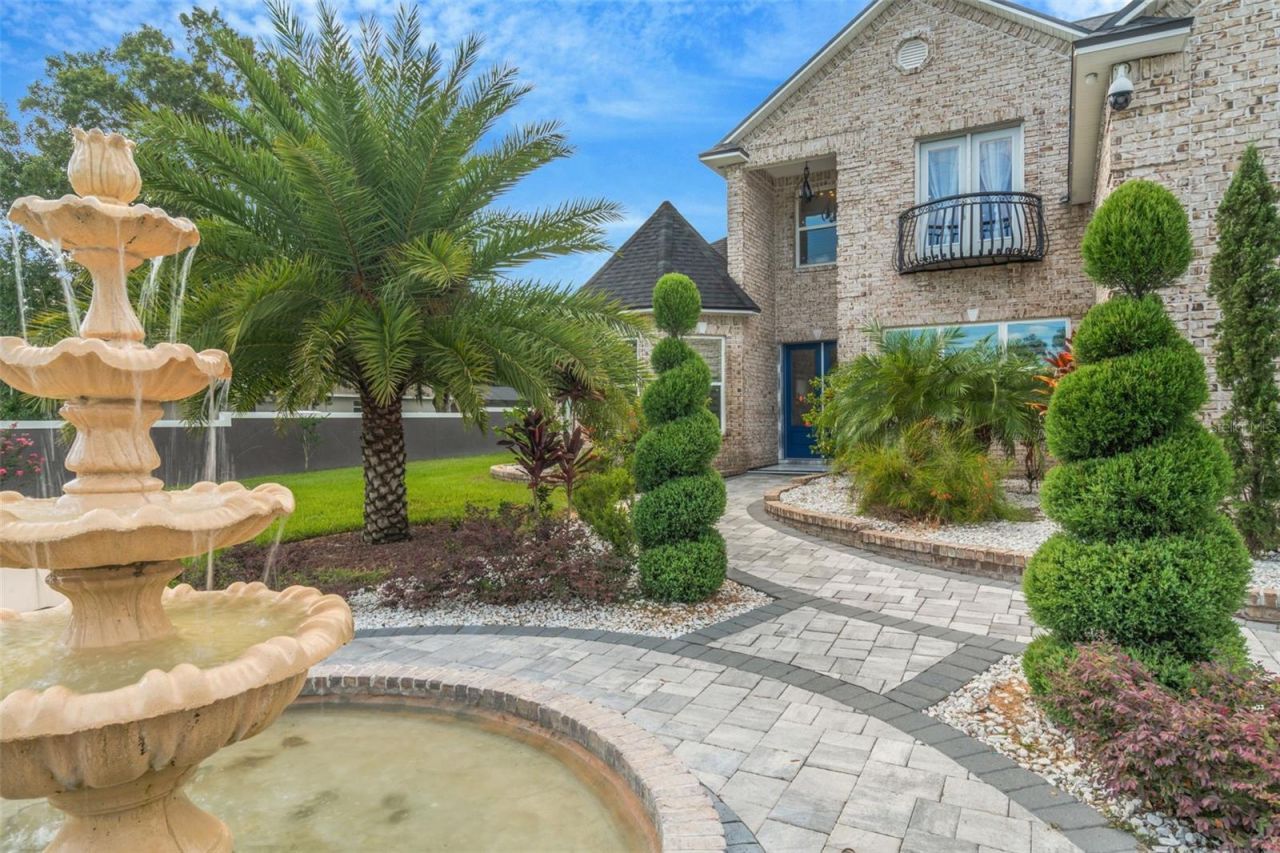 416 W Socrum Loop Road, Lakeland, FL 33809 Photo