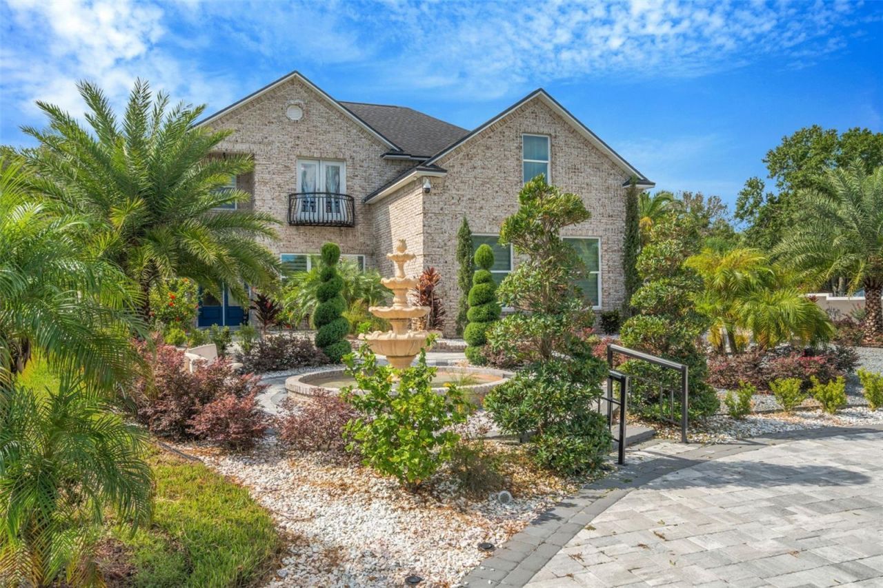 416 W Socrum Loop Road, Lakeland, FL 33809 Photo