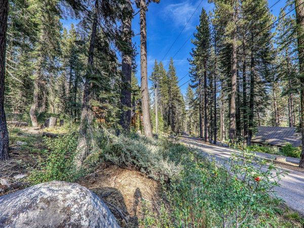 51207 Jeffery Pine Drive, Soda Springs, CA 95728