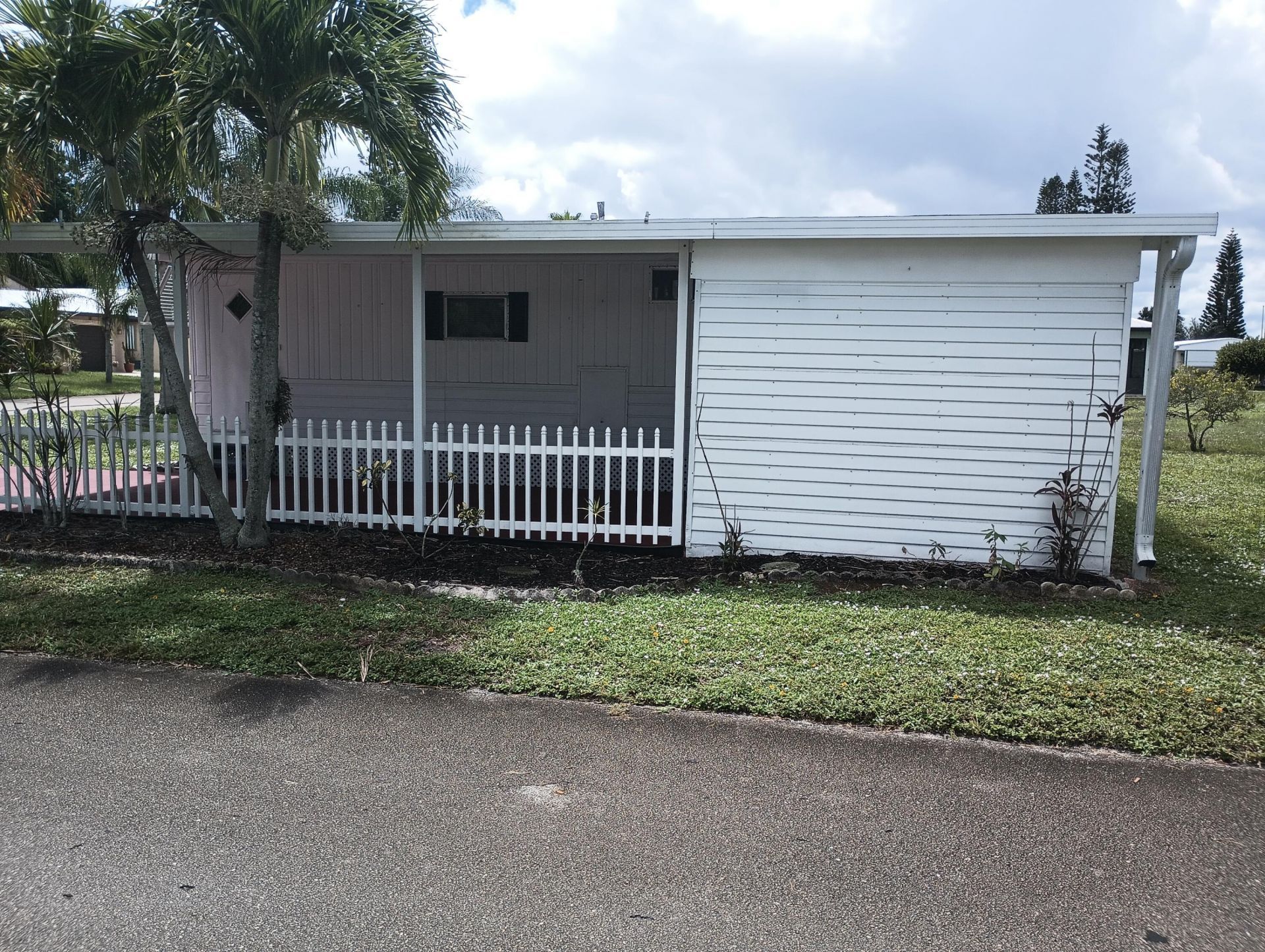 59 Golf Drive, Port Saint Lucie, FL 34952 Photo