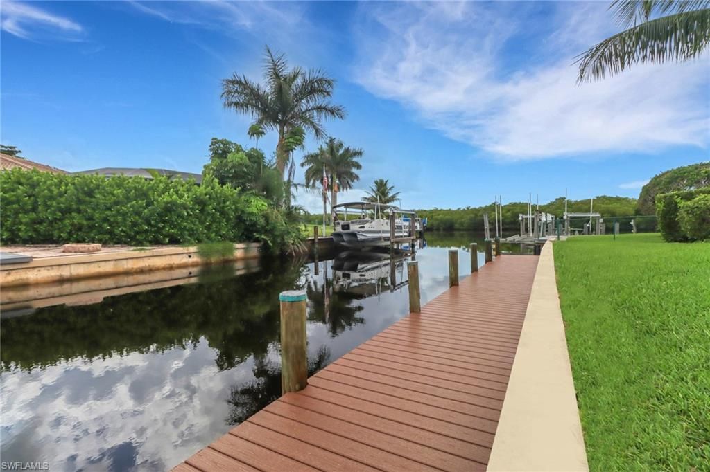 2105 Sheepshead Dr, Naples, FL 34102 Photo