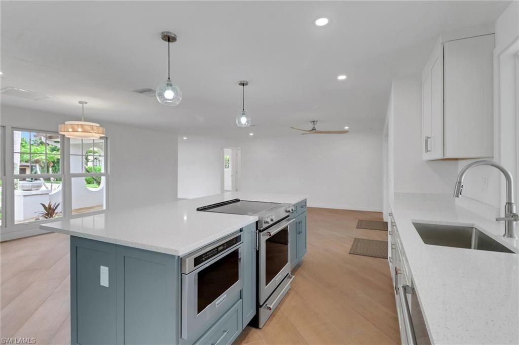 2105 Sheepshead Dr, Naples, FL 34102 Photo