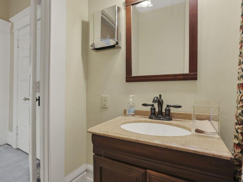 1141 S High Street, Columbus, OH 43206 Photo 12