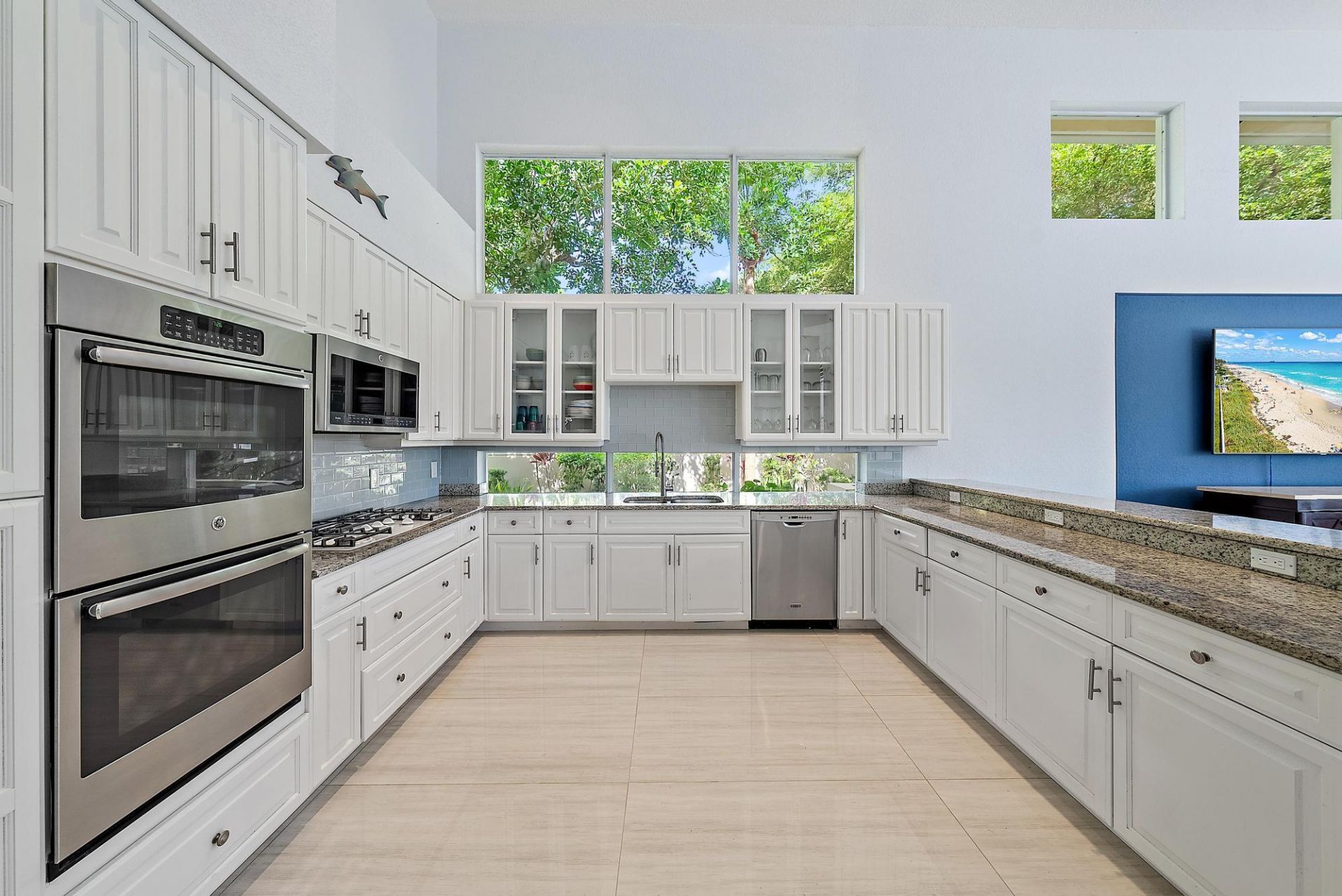 8470 Egret Lakes Lane, West Palm Beach, FL 33412 Photo