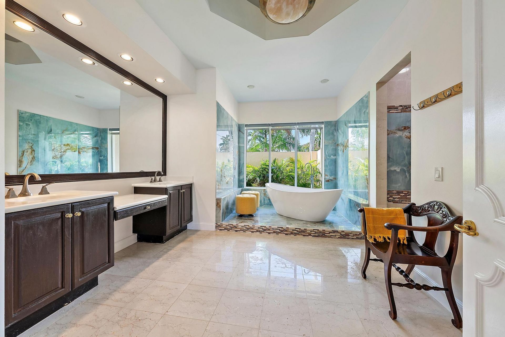 8470 Egret Lakes Lane, West Palm Beach, FL 33412 Photo