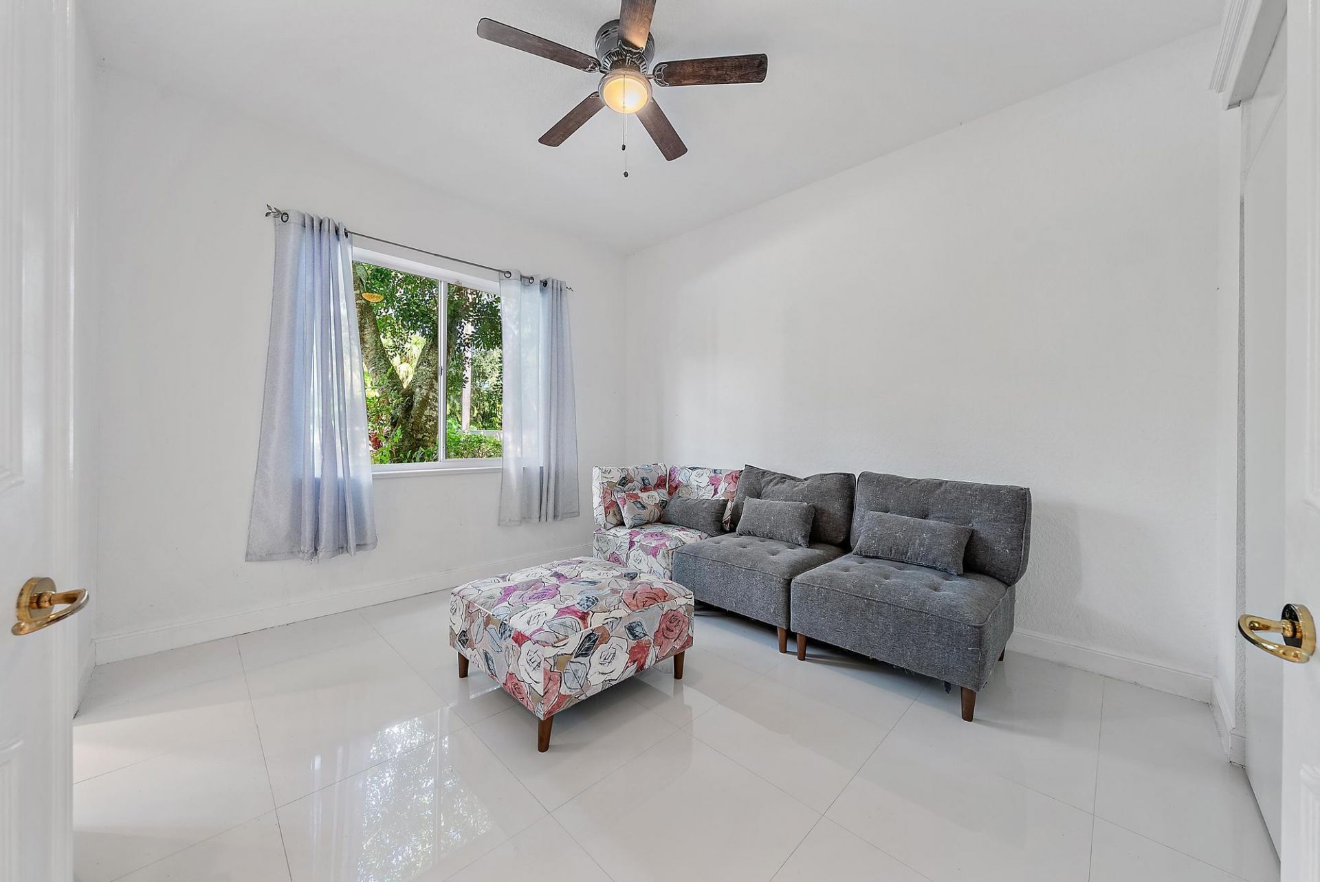 8470 Egret Lakes Lane, West Palm Beach, FL 33412 Photo