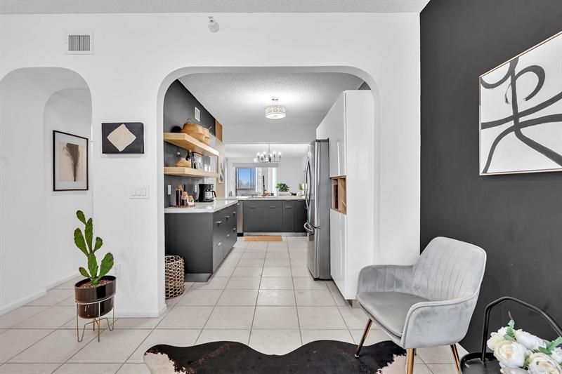 7775 Southampton Terrace, Unit 405, Tamarac, FL 33321 Photo