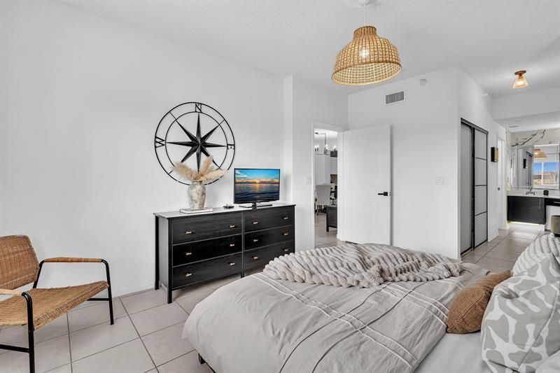 7775 Southampton Terrace, Unit 405, Tamarac, FL 33321 Photo