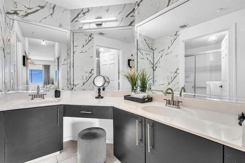 7775 Southampton Terrace, Unit 405, Tamarac, FL 33321 Photo