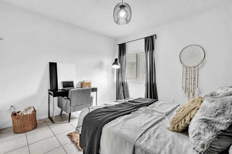 7775 Southampton Terrace, Unit 405, Tamarac, FL 33321 Photo