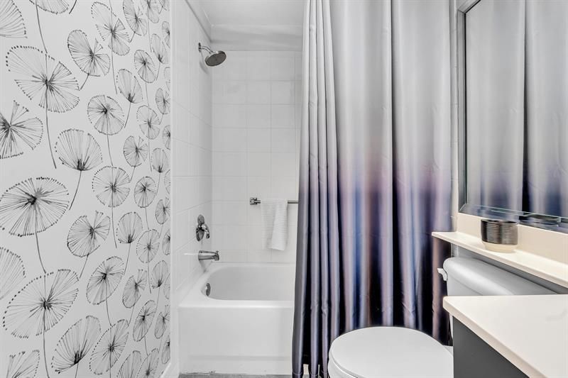 7775 Southampton Terrace, Unit 405, Tamarac, FL 33321 Photo