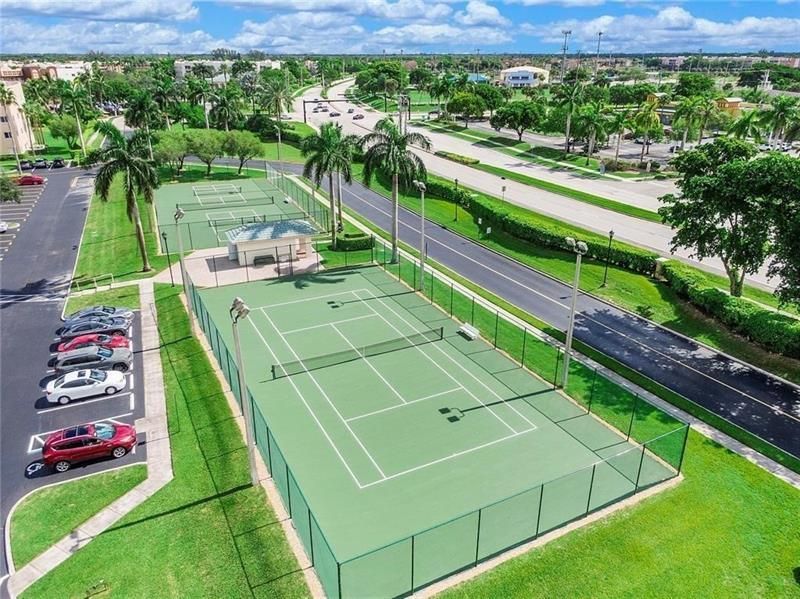 7775 Southampton Terrace, Unit 405, Tamarac, FL 33321 Photo