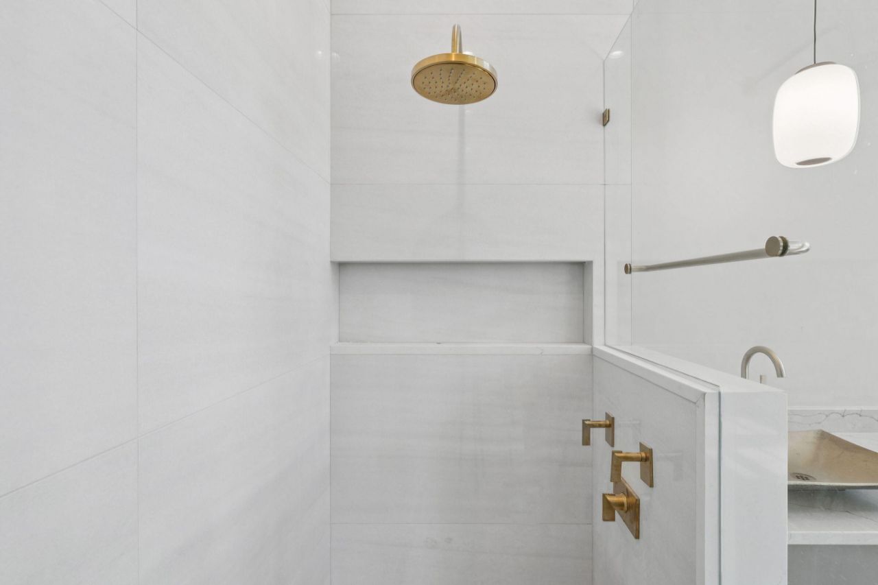 4 Exchange Street Photo 32