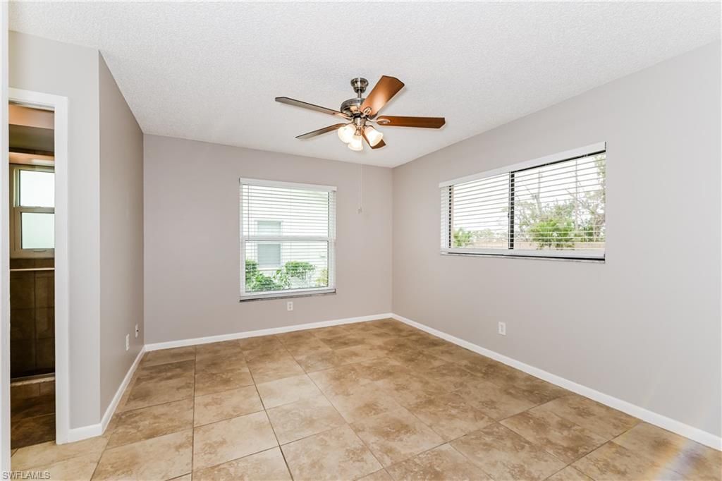 1005 SW 22nd Ter, Cape Coral, FL 33991 Photo