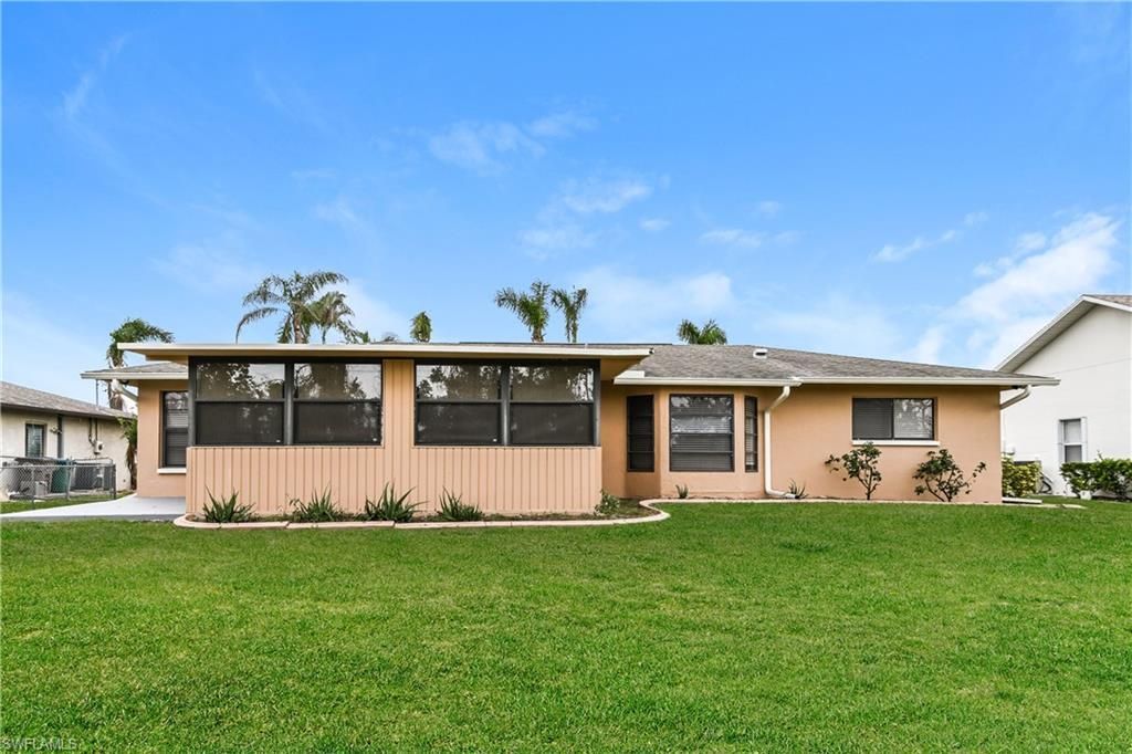 1005 SW 22nd Ter, Cape Coral, FL 33991 Photo