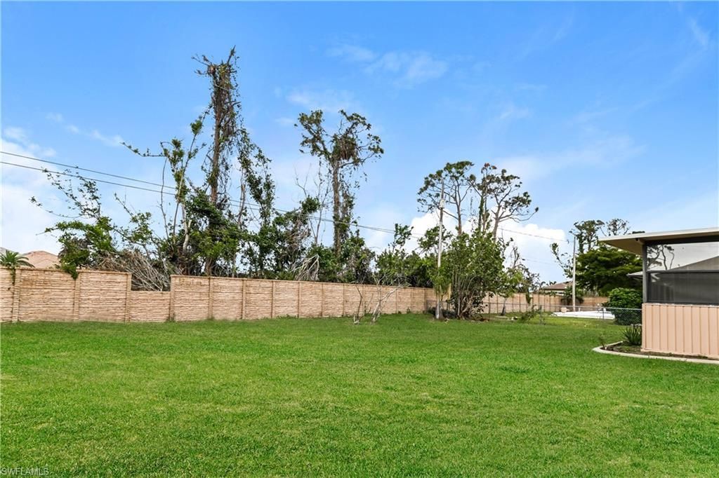 1005 SW 22nd Ter, Cape Coral, FL 33991 Photo