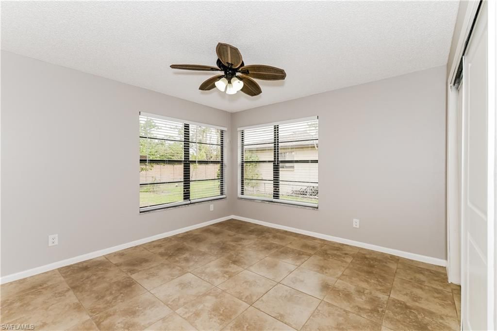 1005 SW 22nd Ter, Cape Coral, FL 33991 Photo