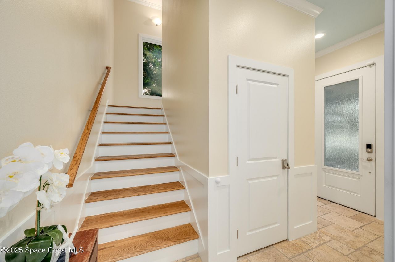 226 S Atlantic Avenue E, Cocoa Beach, FL 32931 Photo