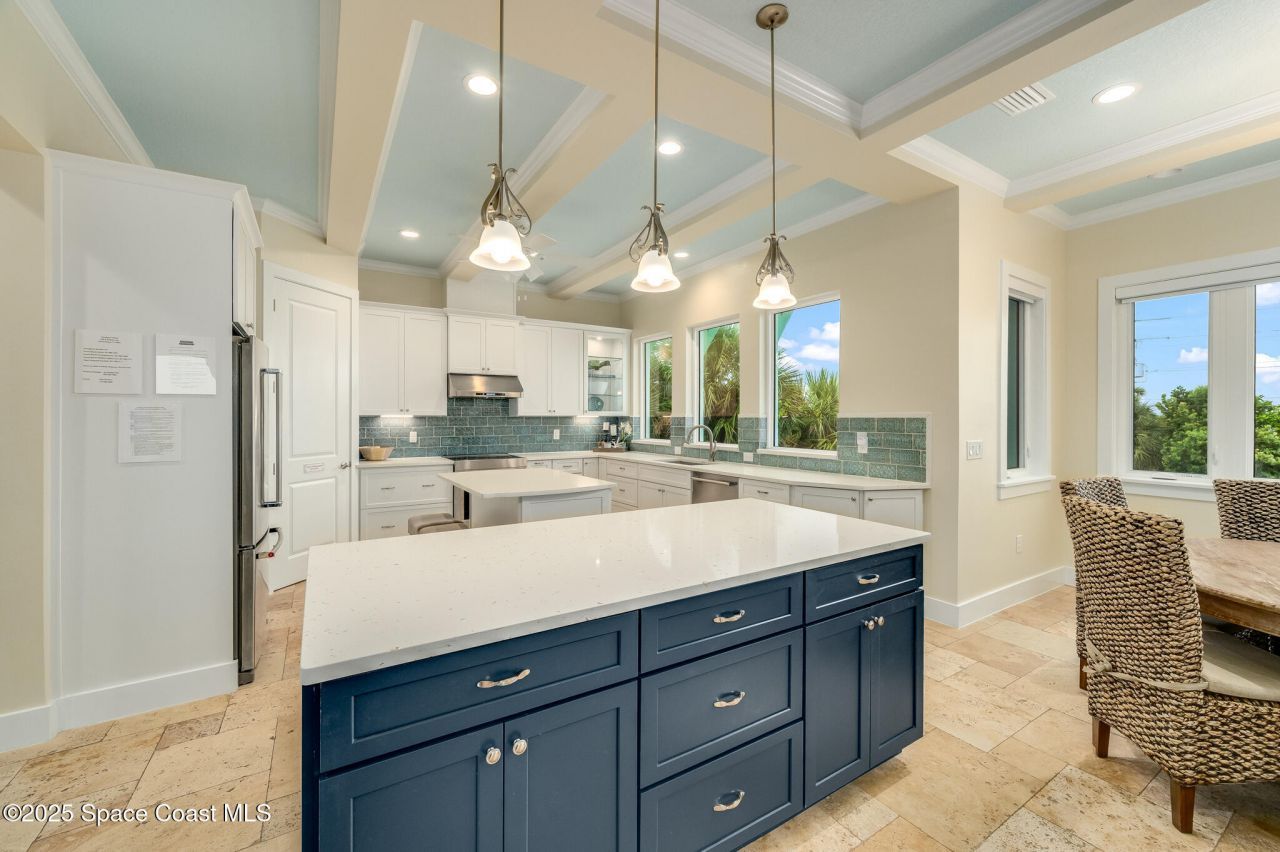 226 S Atlantic Avenue E, Cocoa Beach, FL 32931 Photo