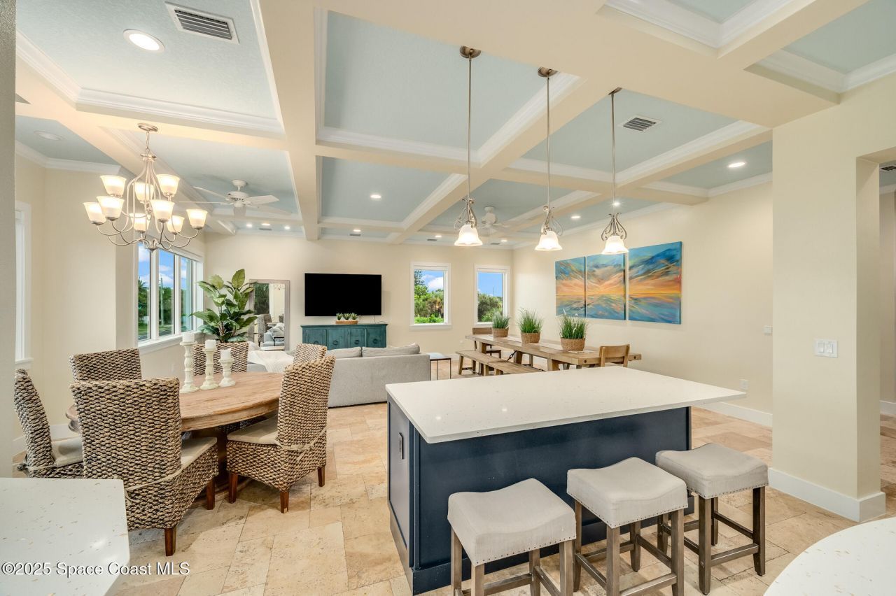 226 S Atlantic Avenue E, Cocoa Beach, FL 32931 Photo