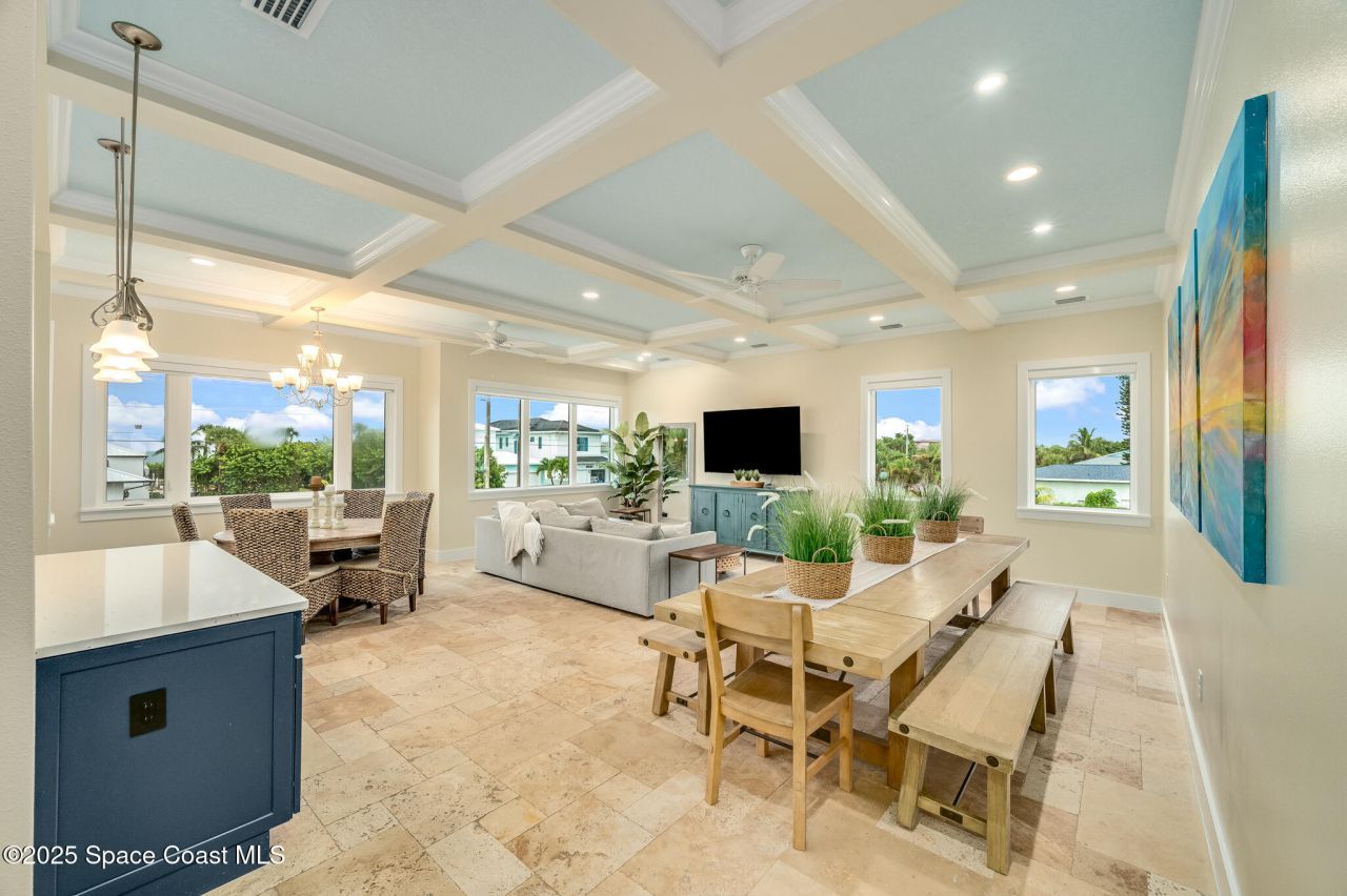 226 S Atlantic Avenue E, Cocoa Beach, FL 32931 Photo