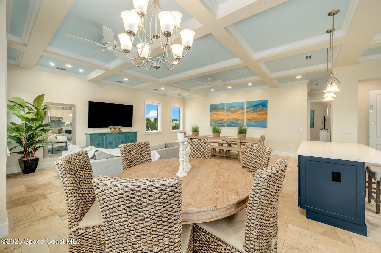 226 S Atlantic Avenue E, Cocoa Beach, FL 32931 Photo