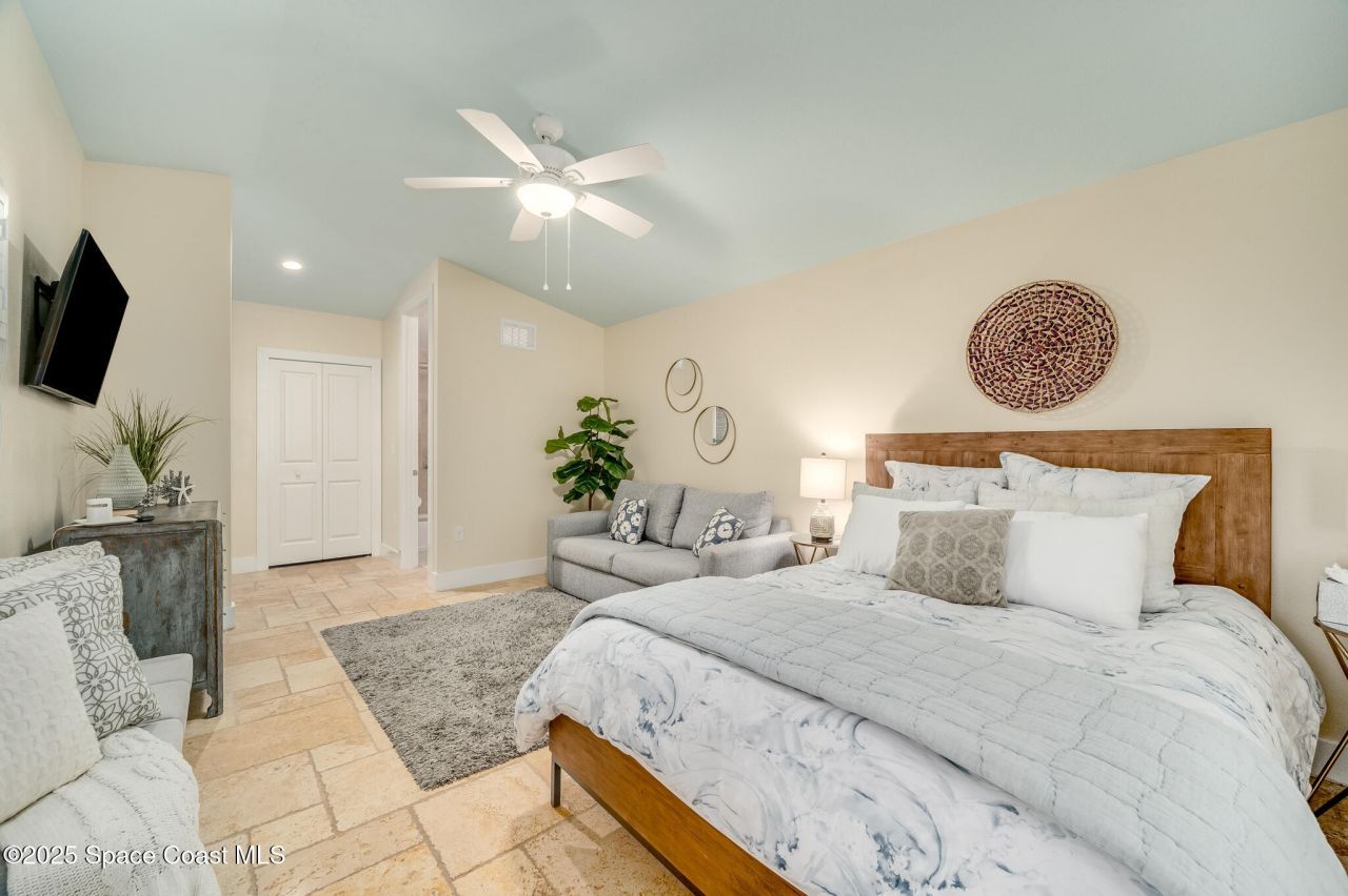 226 S Atlantic Avenue E, Cocoa Beach, FL 32931 Photo